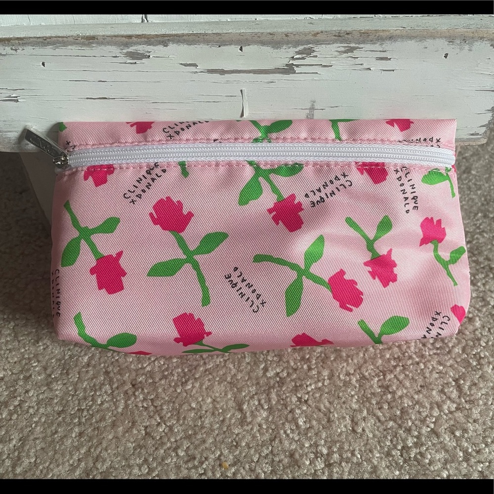 NWOT Clinique Cosmetic Bag